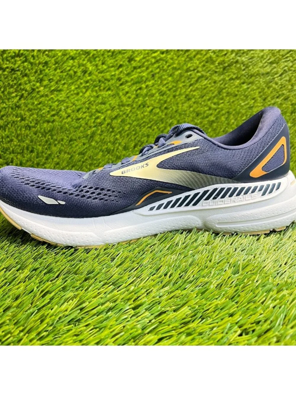 Brooks Adrenaline GTS 23 Womens Size 10.5 Blue Athletic Running Shoes Sneakers
